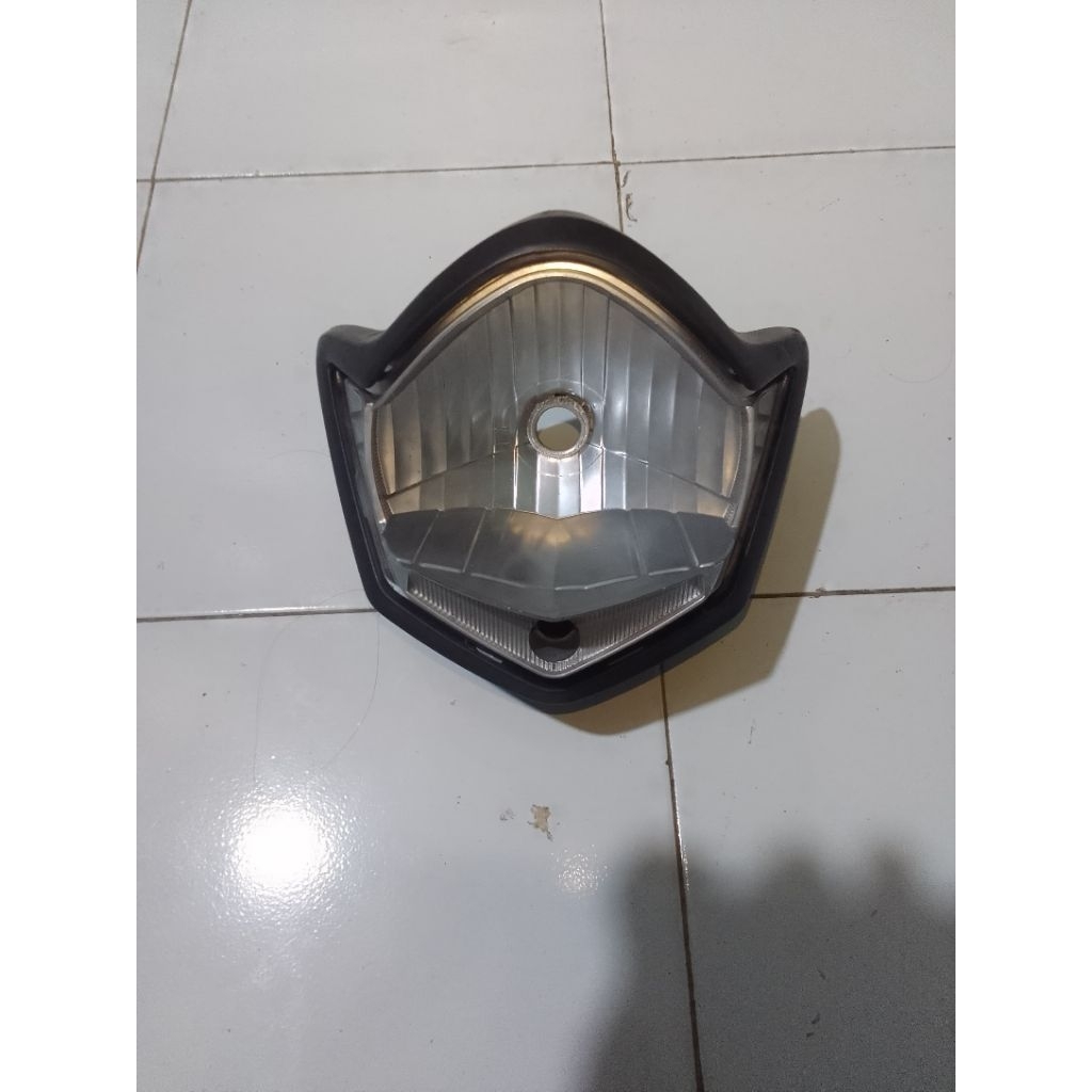 Headlamp Lampu Depan Vixion Old Tanpa Mika Bekas original second