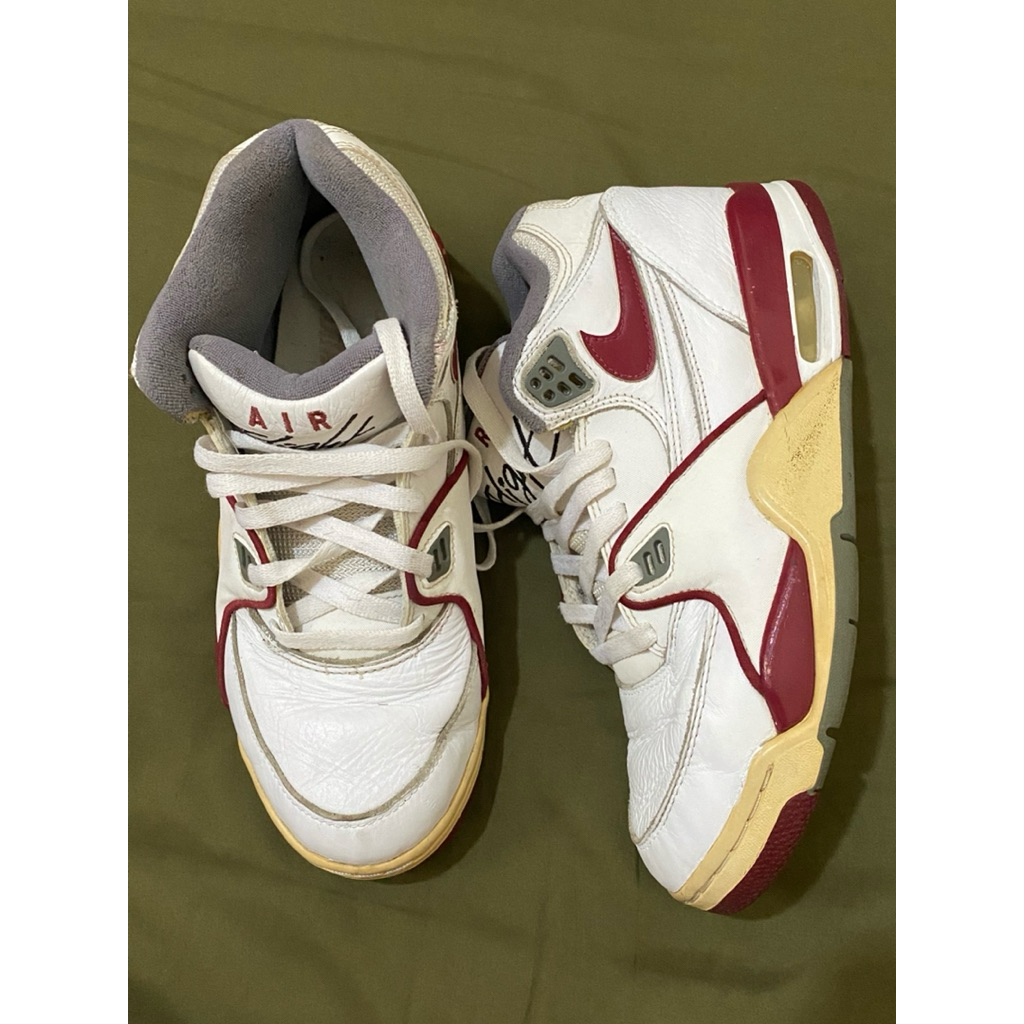 Preloved Sepatu Nike Air Flight 89