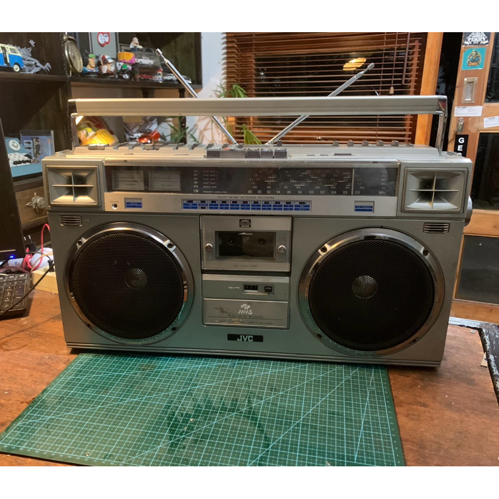 tape boombox jvc M70W. super mulus. fungsional.