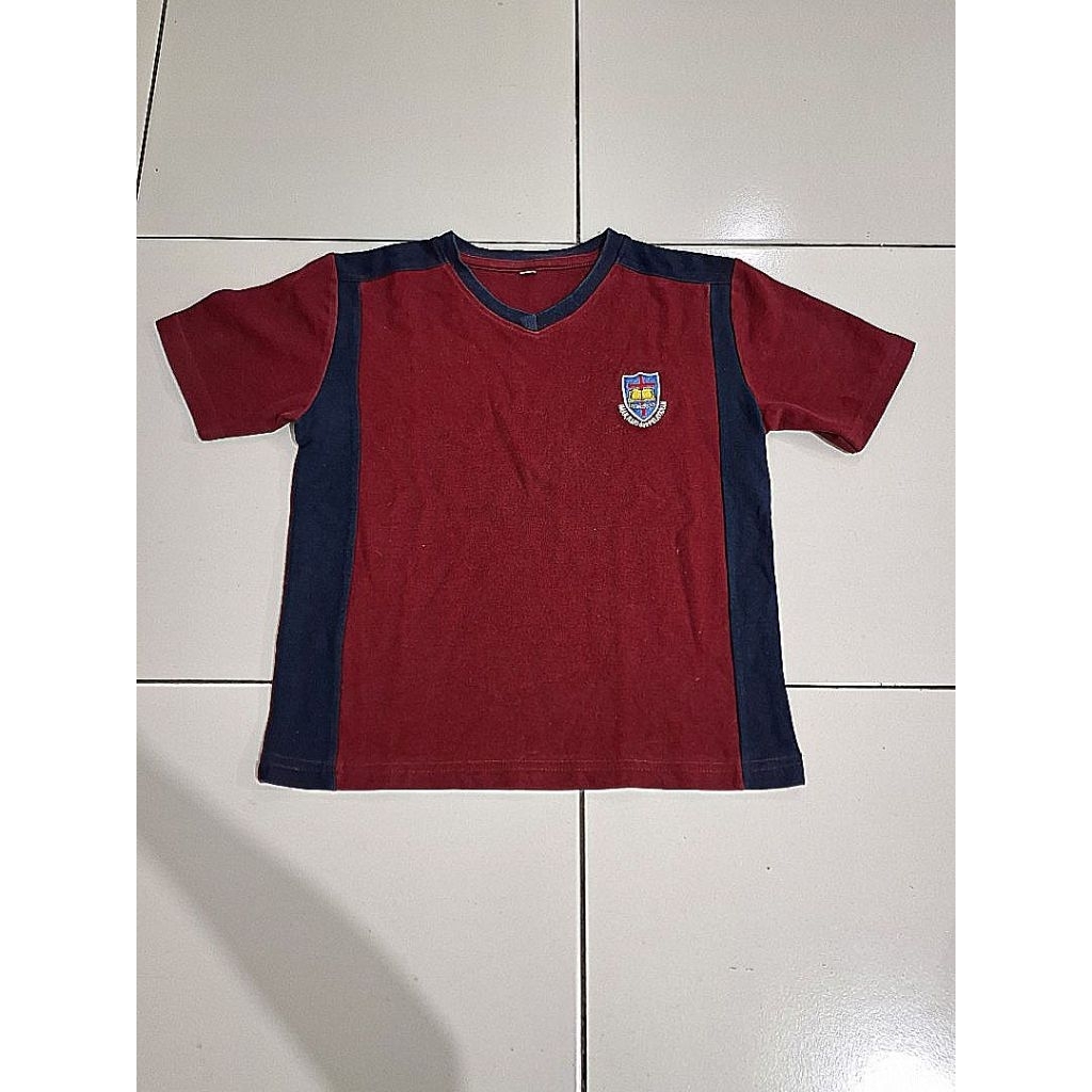 Seragam olahraga sd bpk penabur size 8 Ld 80 cm