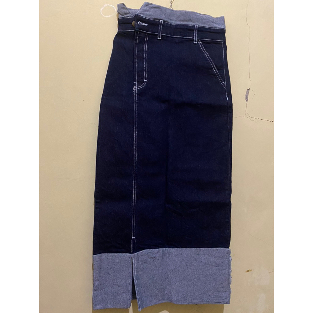 PRELOVED ROK LEA JEANS