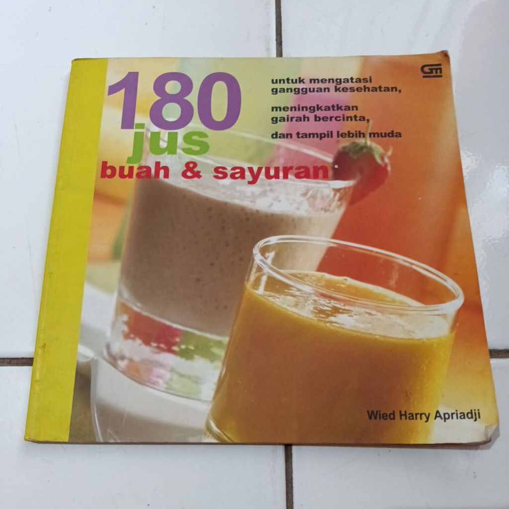 Buku resep 180 jus buah & sayuran