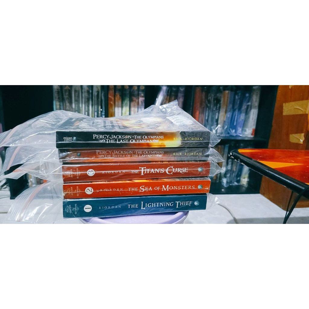 novel preloved Percy jackson