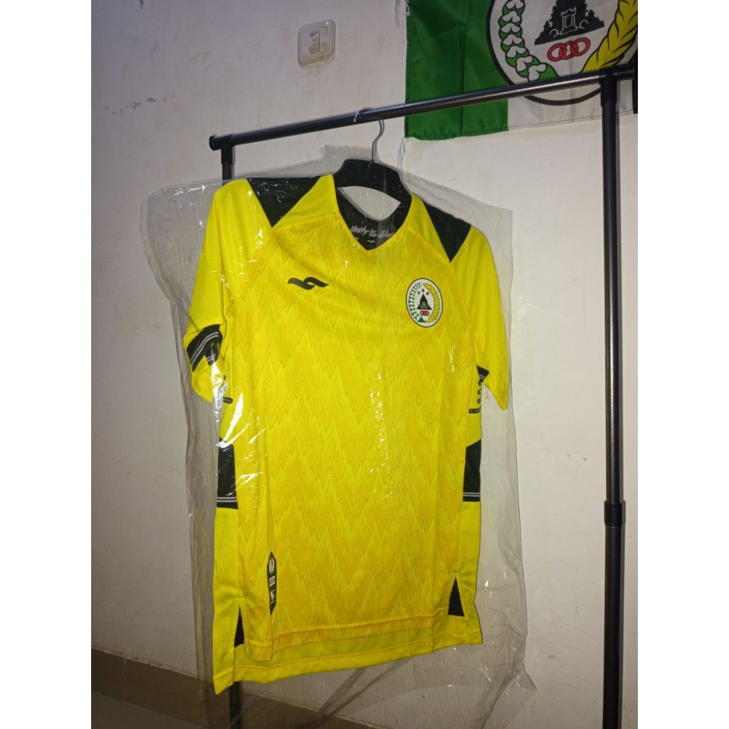 Jersey + Celana GK Kuning PSS Sleman Authentic 2022 BNWOT