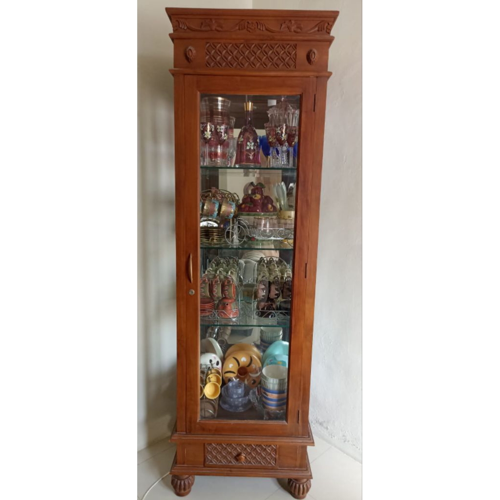 lemari hias lemari pajangan kayu mahoni cat duco