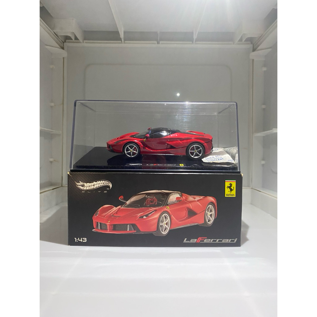 HOT WHEELS ELITE LAFERRARI