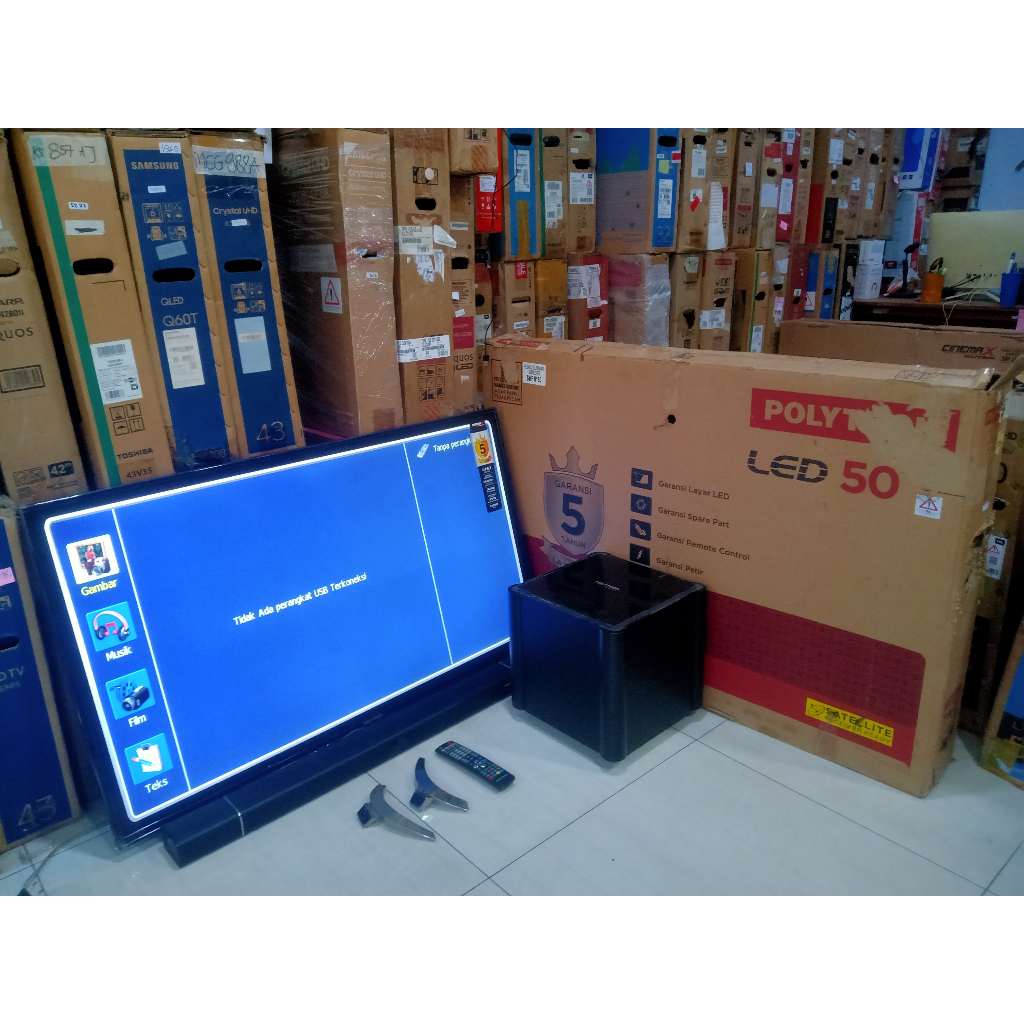 Digital TV Polytron Soundbaar 50 inci FHD Sudah gak pakai STB Kondisi bekas pemakaian 5738F