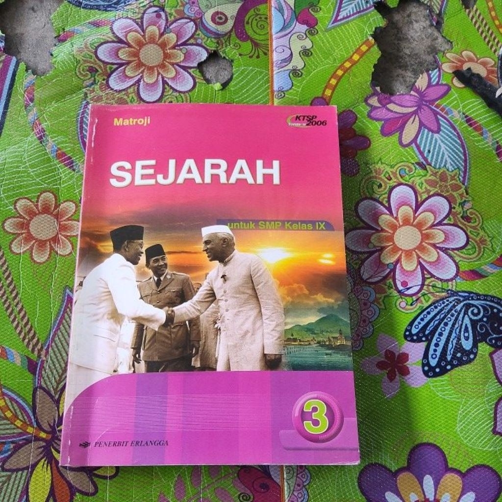 Sejarah Kelas 9 Penerbit Erlangga KTSP 2006  ( CUCI GUDANG ) -A
