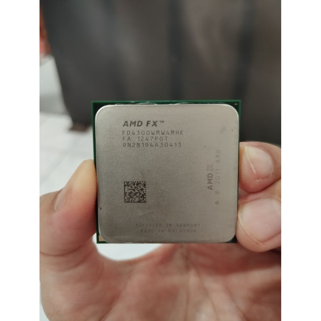 Prosessor CPU AMD FX-4300 FX 4300 4 Core 4 Thread 3,8Ghz