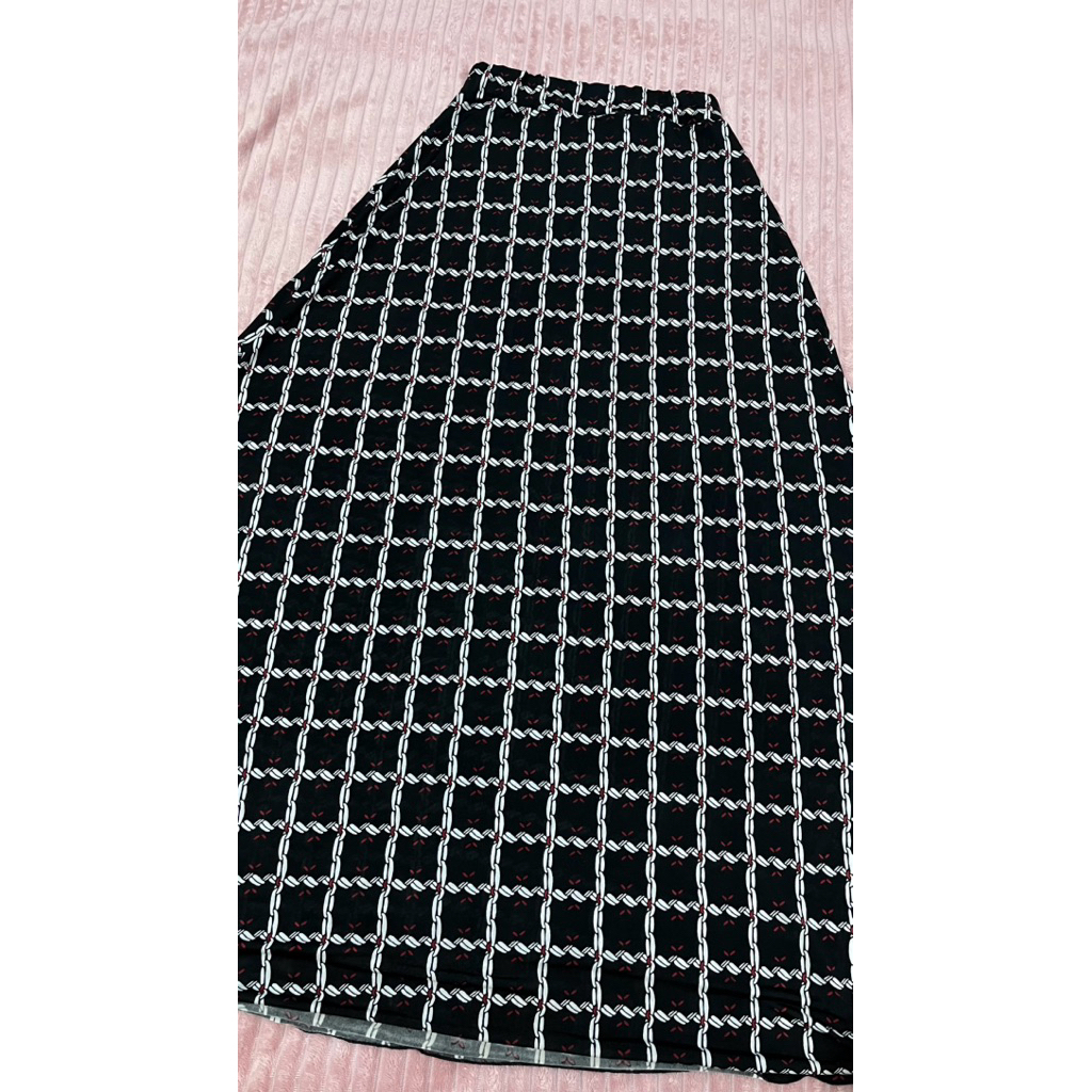 Rok Panjang Motif kotak-kotak Hitam Putih || Bahan Jatuh