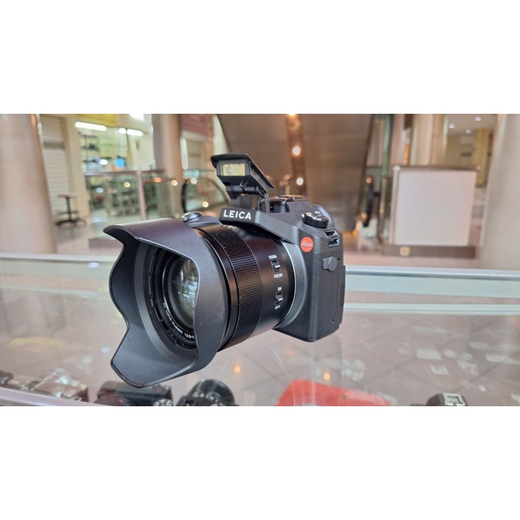 Kamera Leica V-LUX 114