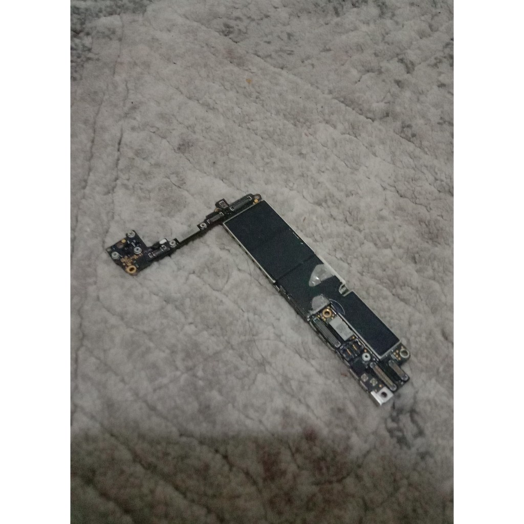 Mesin iPhone 7 128GB Kondisi mati