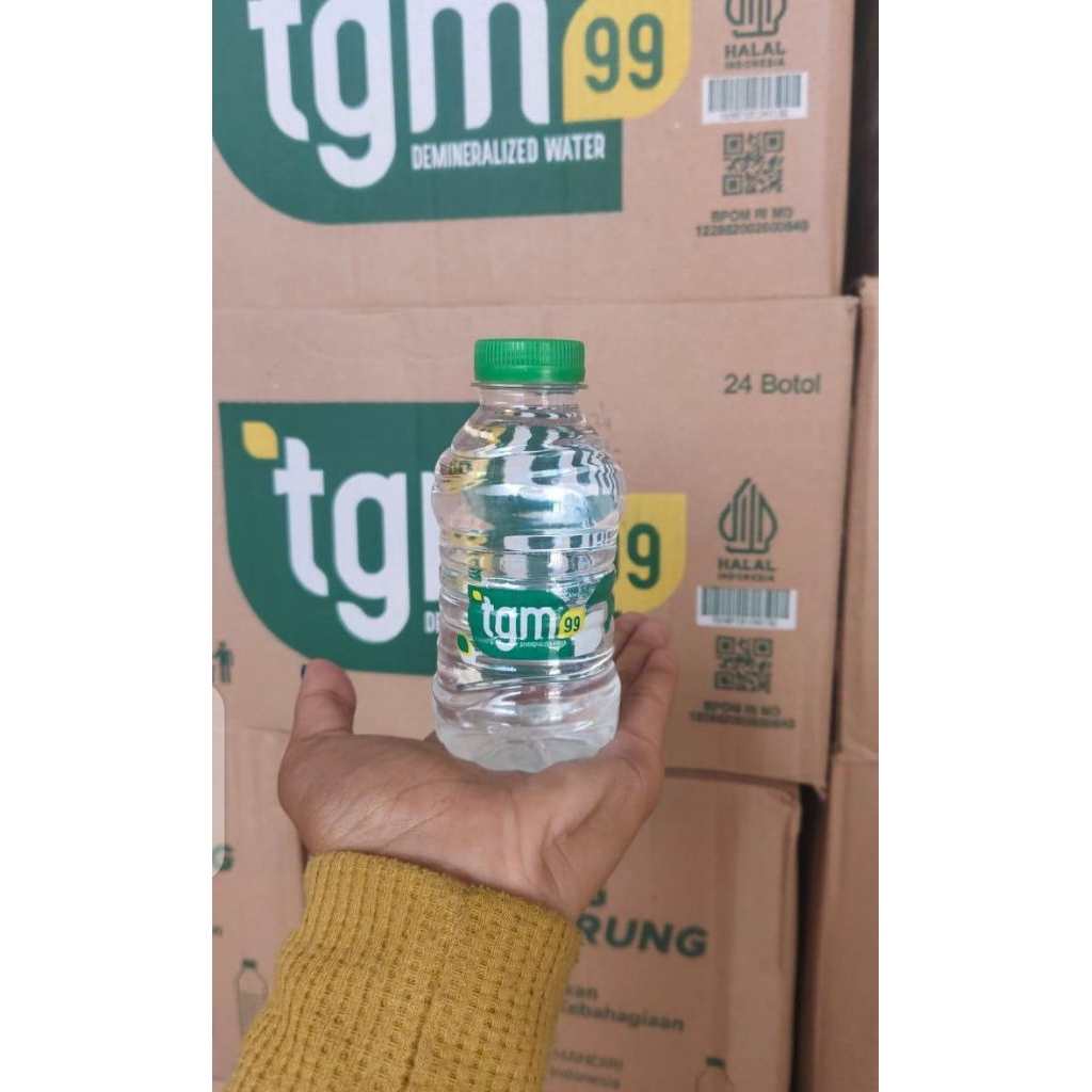 1 dus isi 24 pcs air mineral gelas 220 ml  TGM 99 botol kecil  harga murah bisa kirim instan sesama 