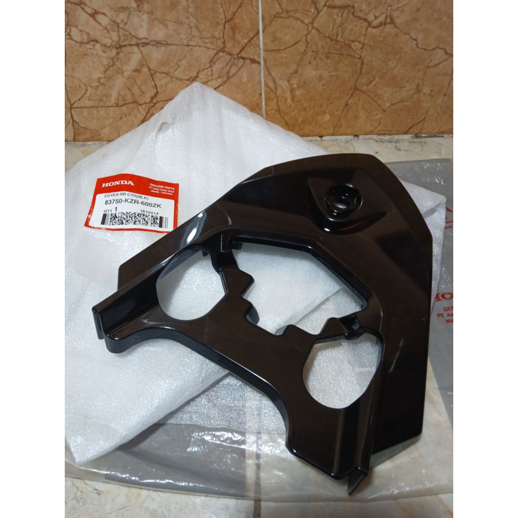 83750 KZR 600ZK COVERTAIL SAMBUNGAN BODY BELAKANG VARIO 125 Fi LAMA ORIGINAL AHM HITAM KILAP