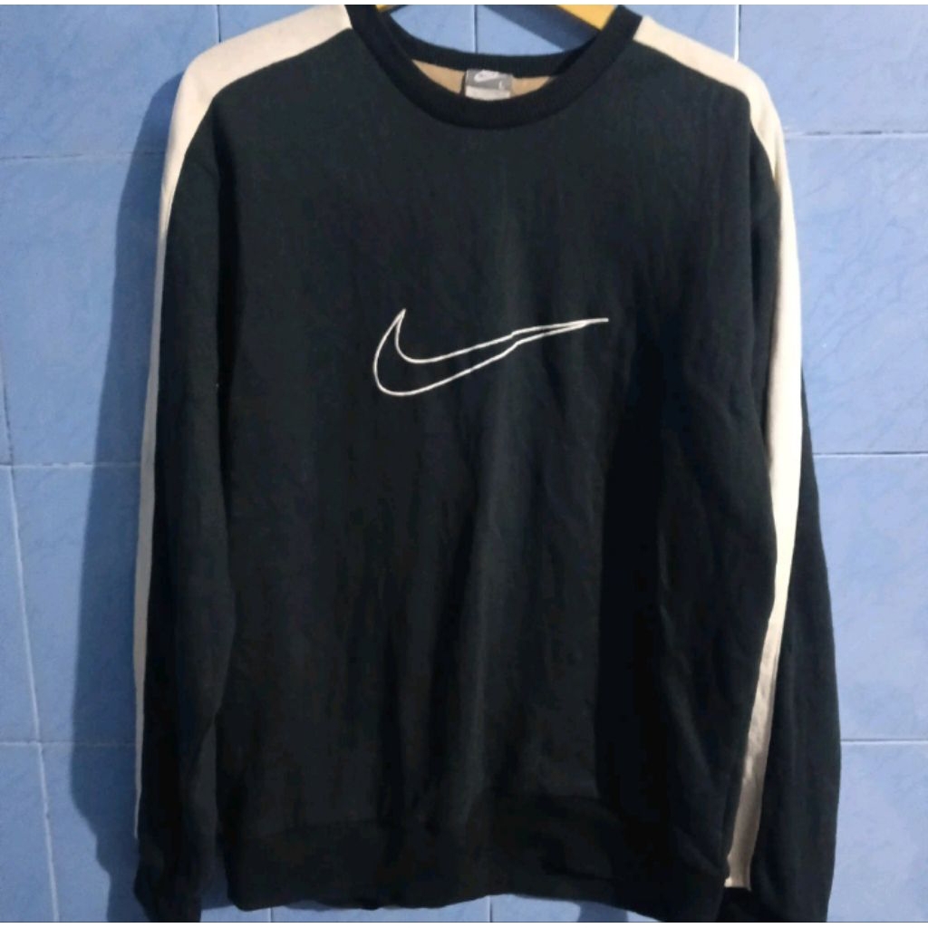 Nike crewneck logo big centong