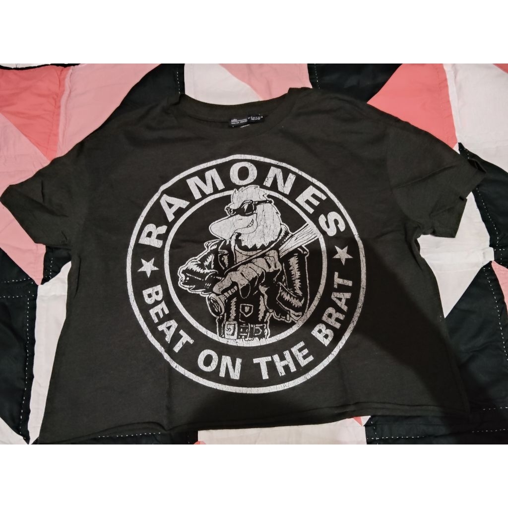 preloved kaos crop zara