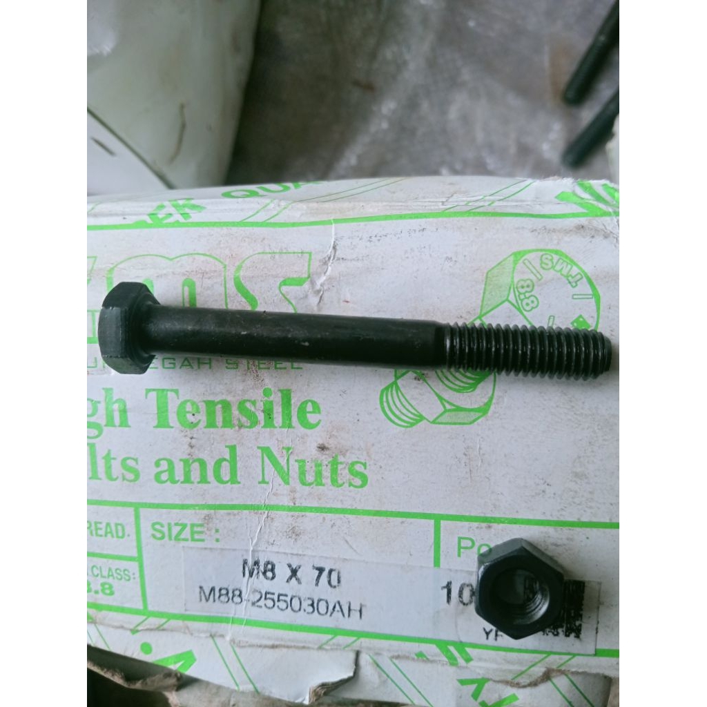 Baut mur/mur baut baja 8.8 M8x70