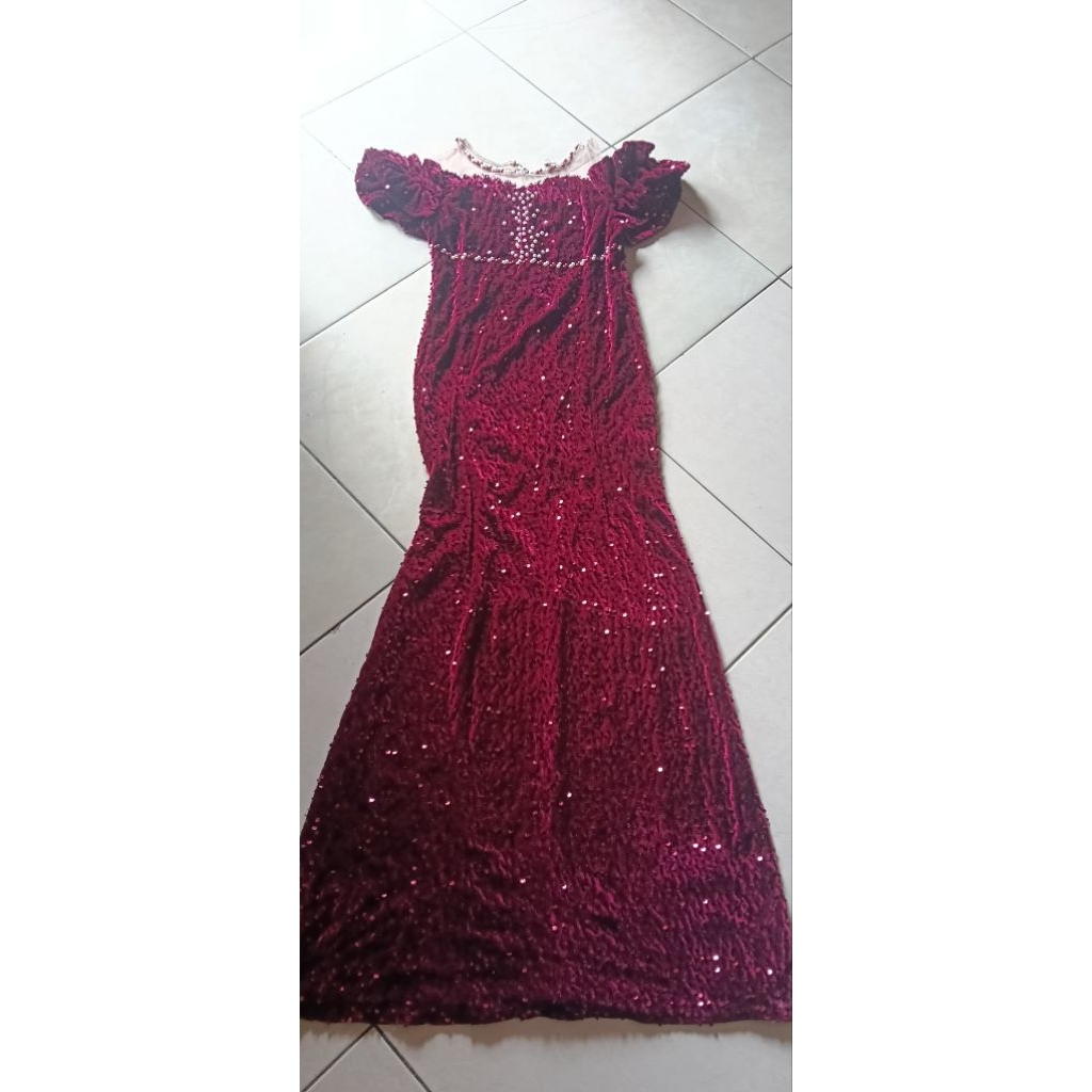 Gaun merah preloved