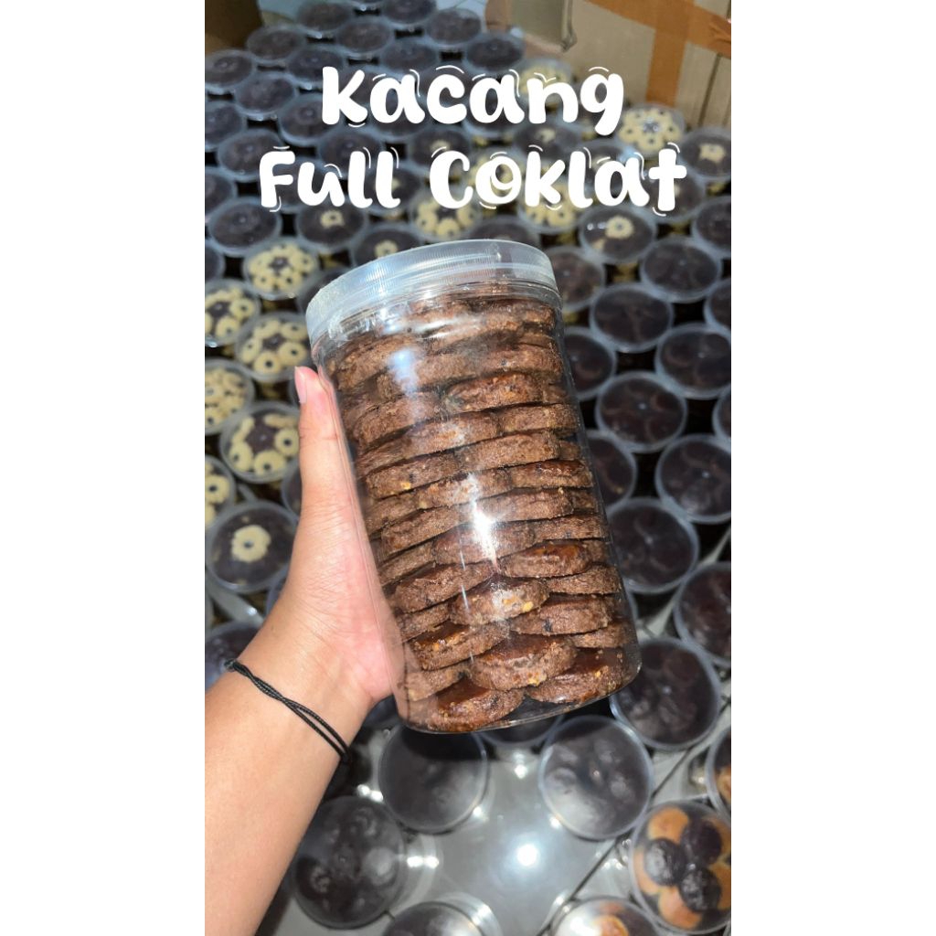kue kacang coklat