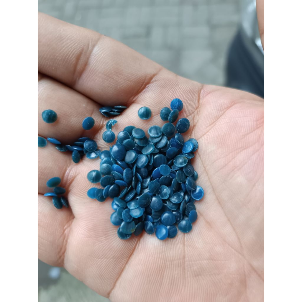 pelatan biji plastik LLDPE biru untuk blow dan inject