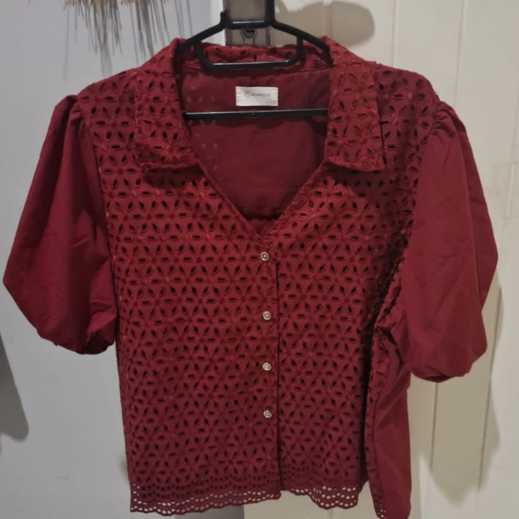 Momelca Rara Embroidery Blouse Preloved
