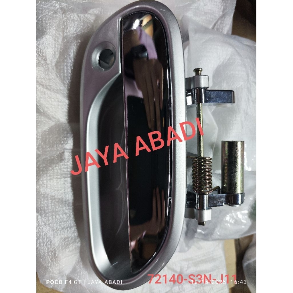 Handle pintu luar Odyssey RA6 dan RA8 tahun 2000-2003.  NEW. KANAN depan . supir