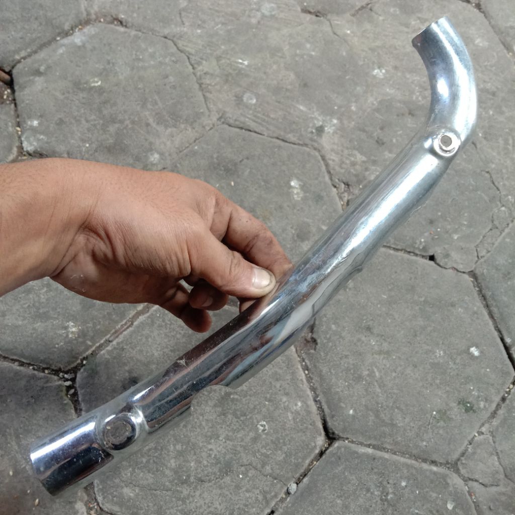 Cover tutup pelindung leher knalpot Supra x 100 cover leher knalpot Supra 100 lama ori copotan