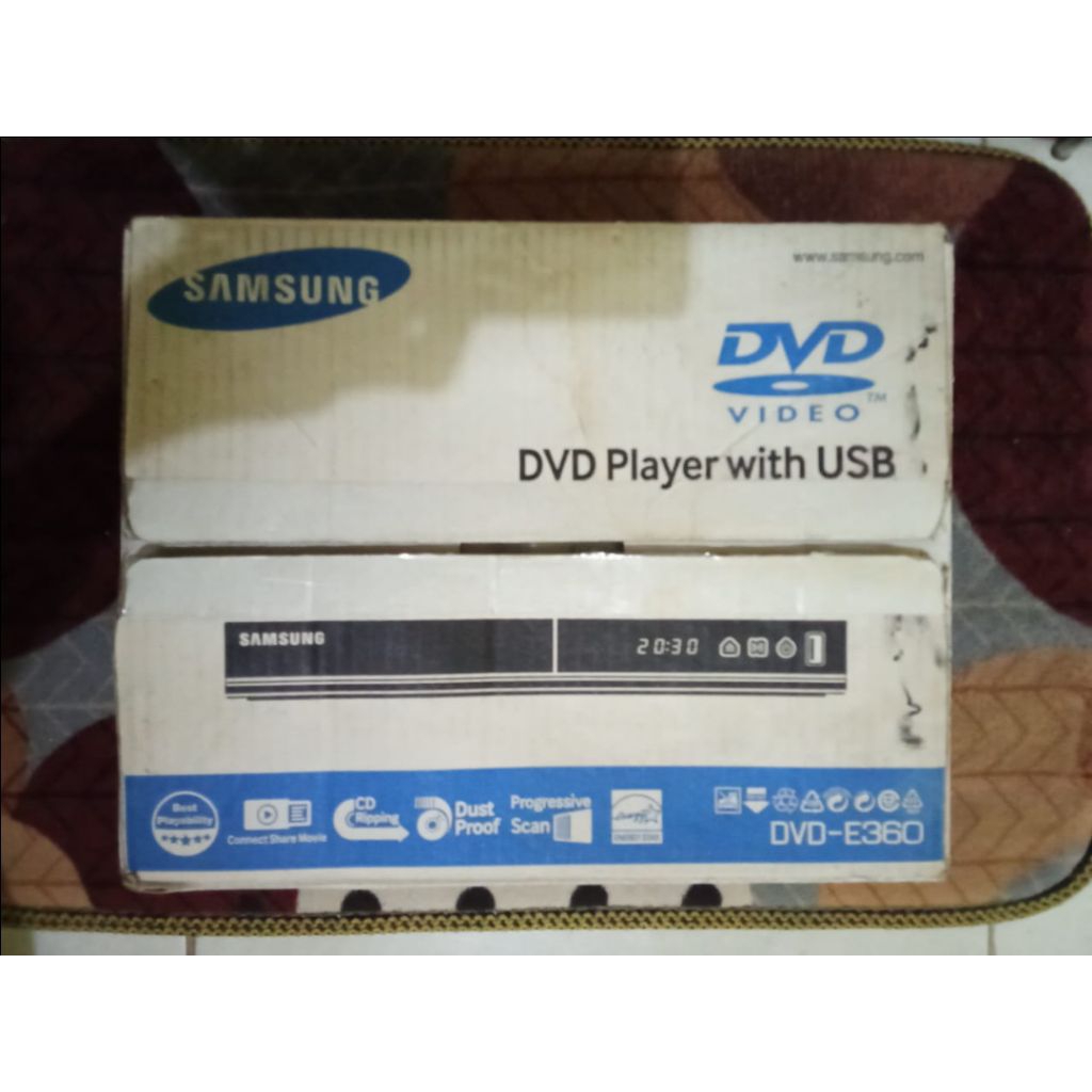 DVD Player Samsung DVD-E360 Hitam