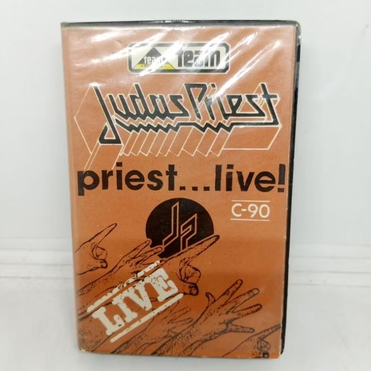 Kaset_Pita_Judas_Priest_-_Priest...Live_/_Team_Records