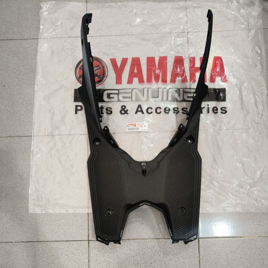 COVER FOOTREST LANTAI ATAS MIO M3 125 2PH-F7481-00