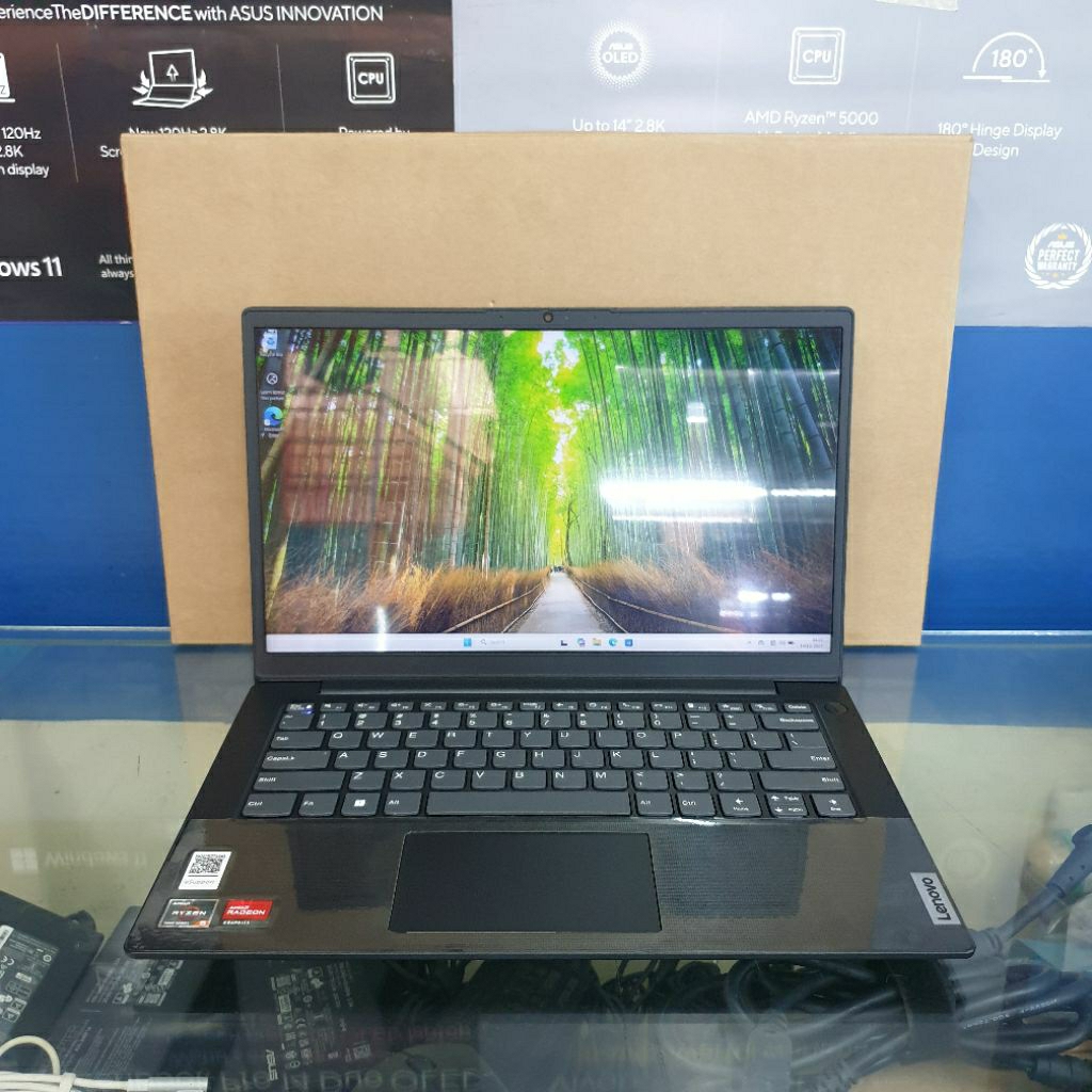 Lenovo Ideapad V14 G4 AMN Ryzen 5-7520U Ram-16GB SSD-512GB 14Inchi Fullset Likenew