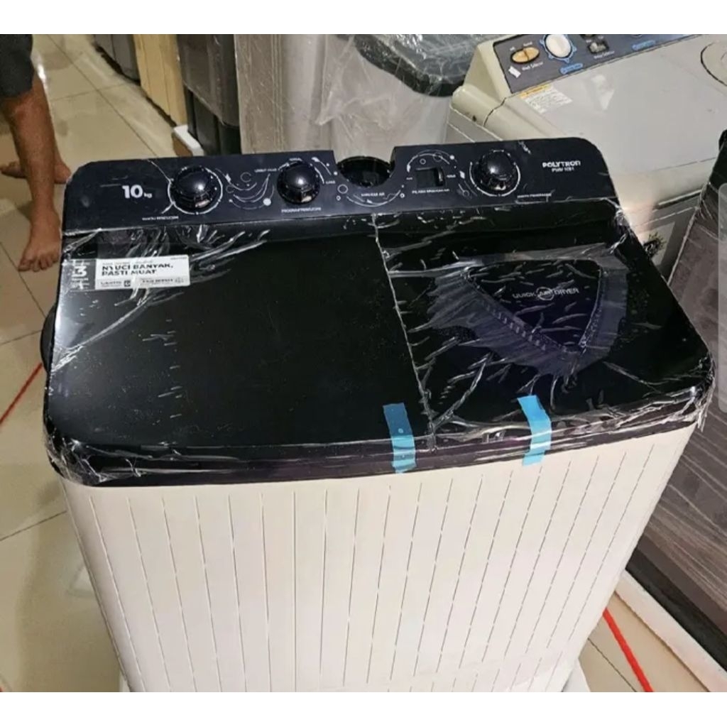 POLYTRON MESIN CUCI 2 TABUNG 10KG PWM-1081