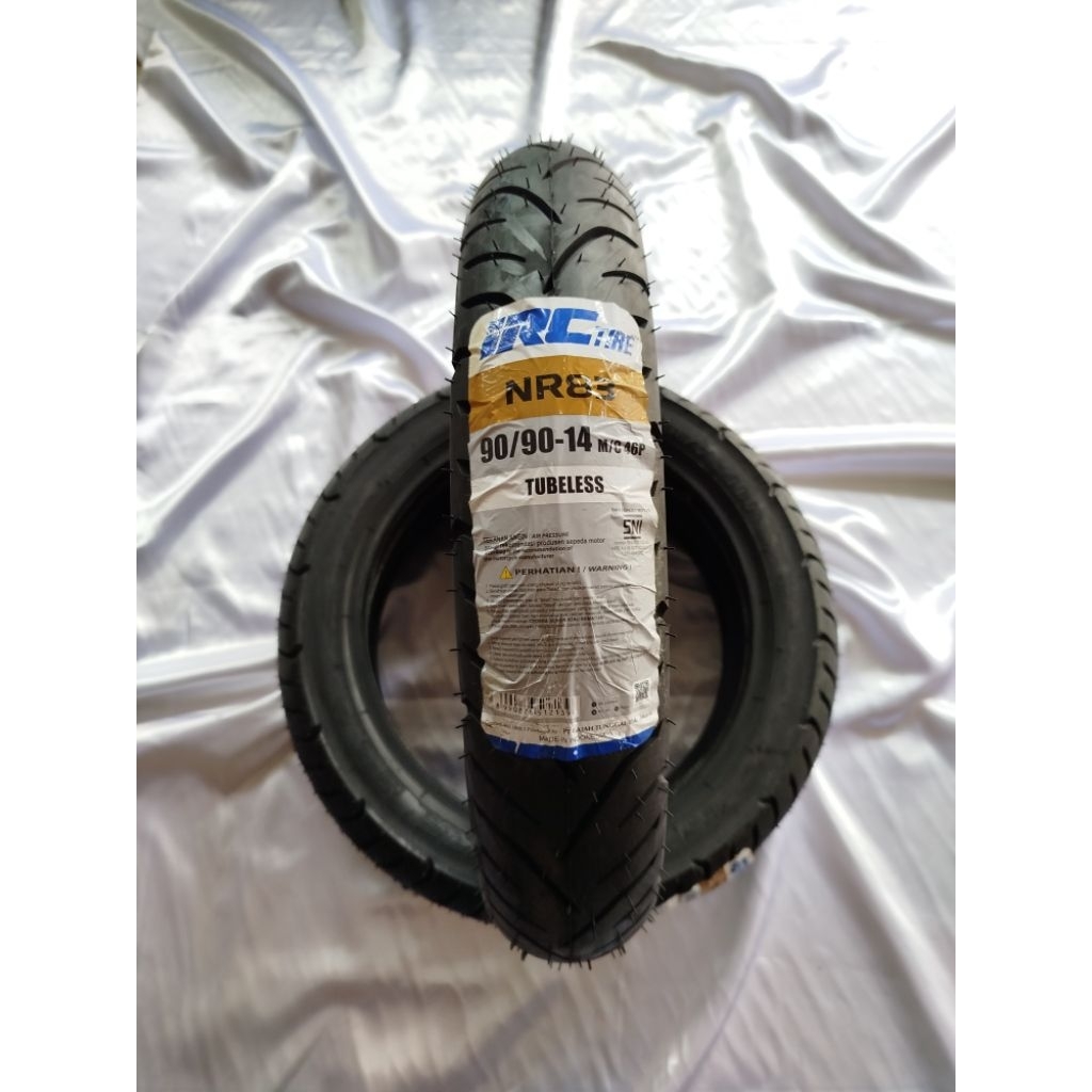 Ban Tubeless IRC NR83