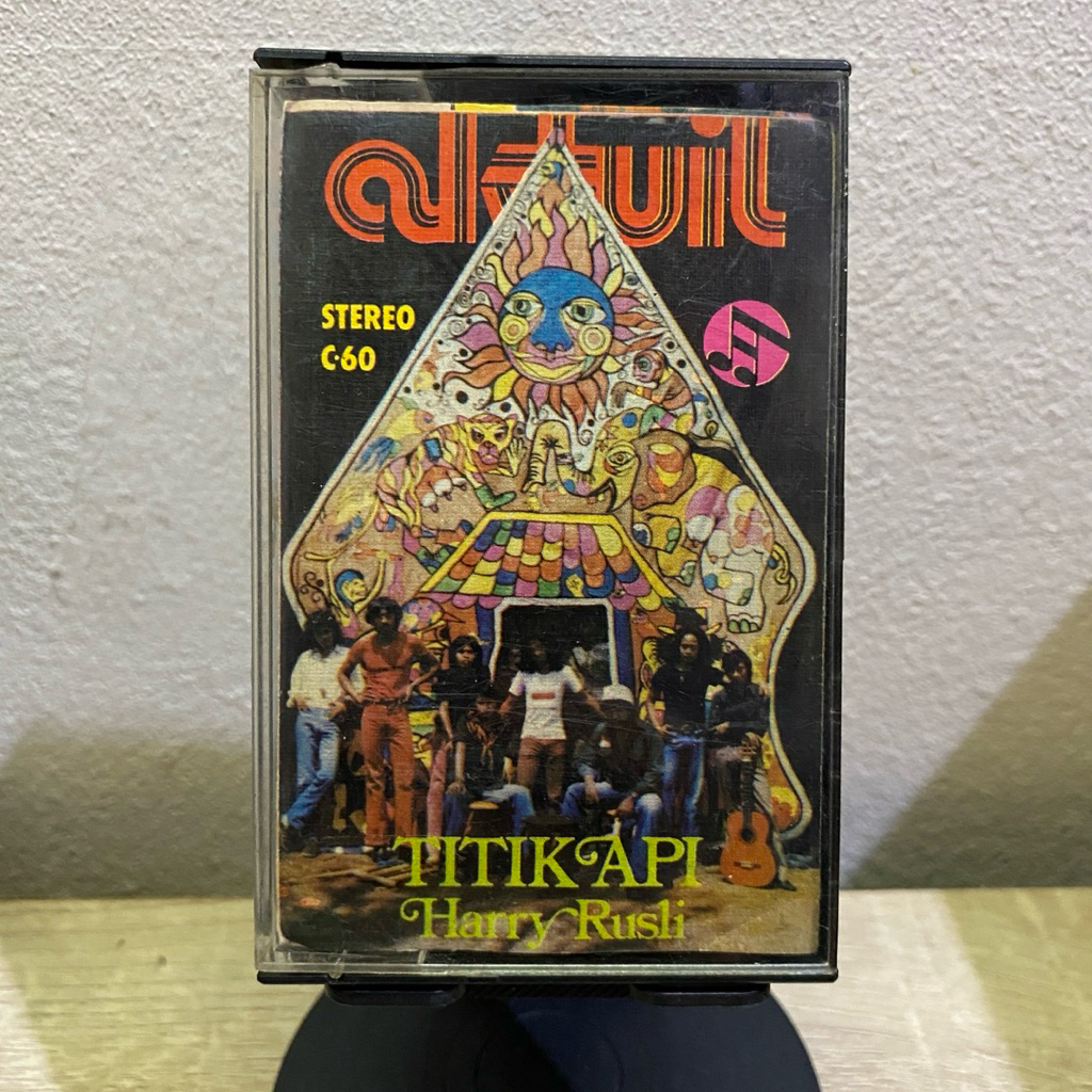 Kaset pita Harry Roesli - Titik Api