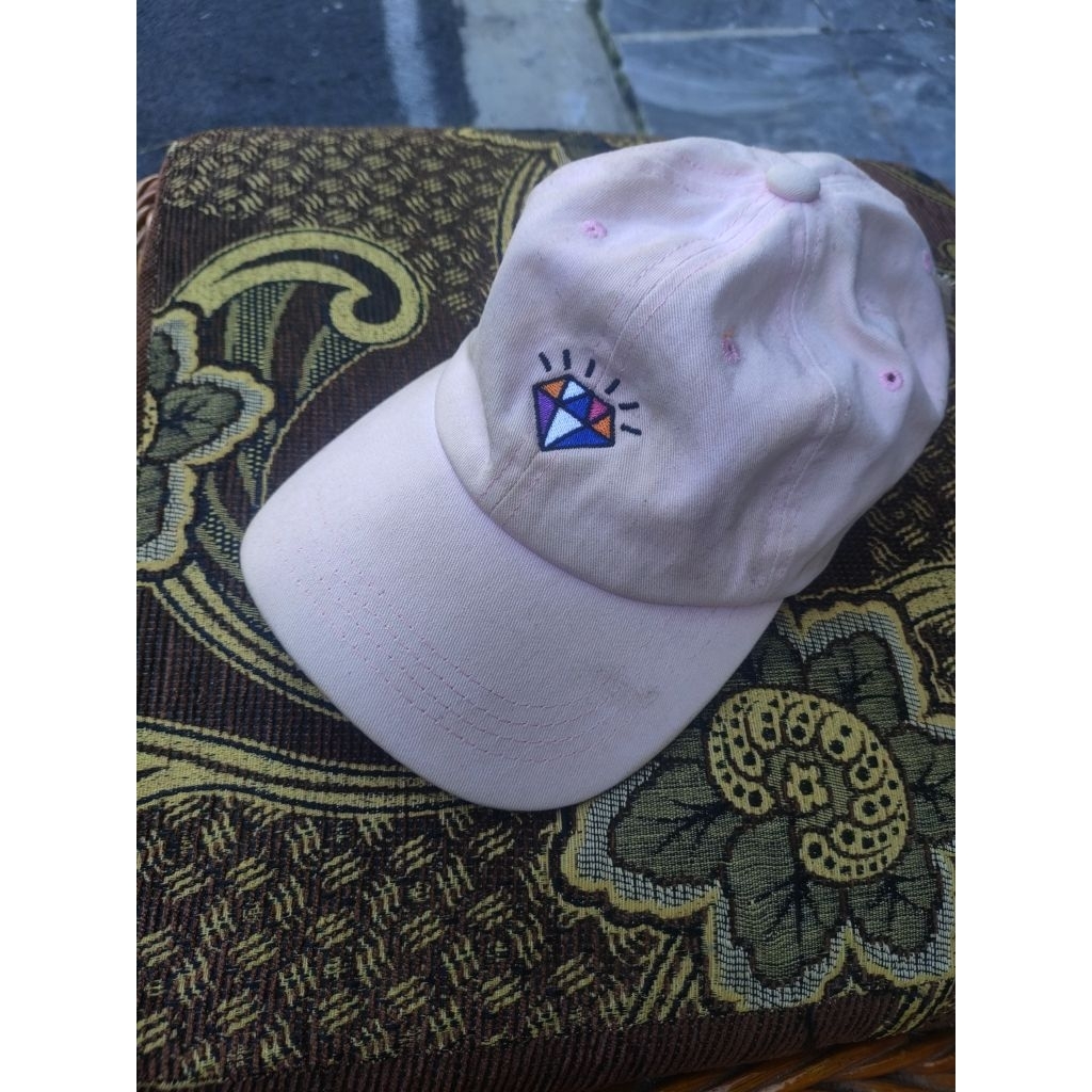 Topi Bekas Diamond