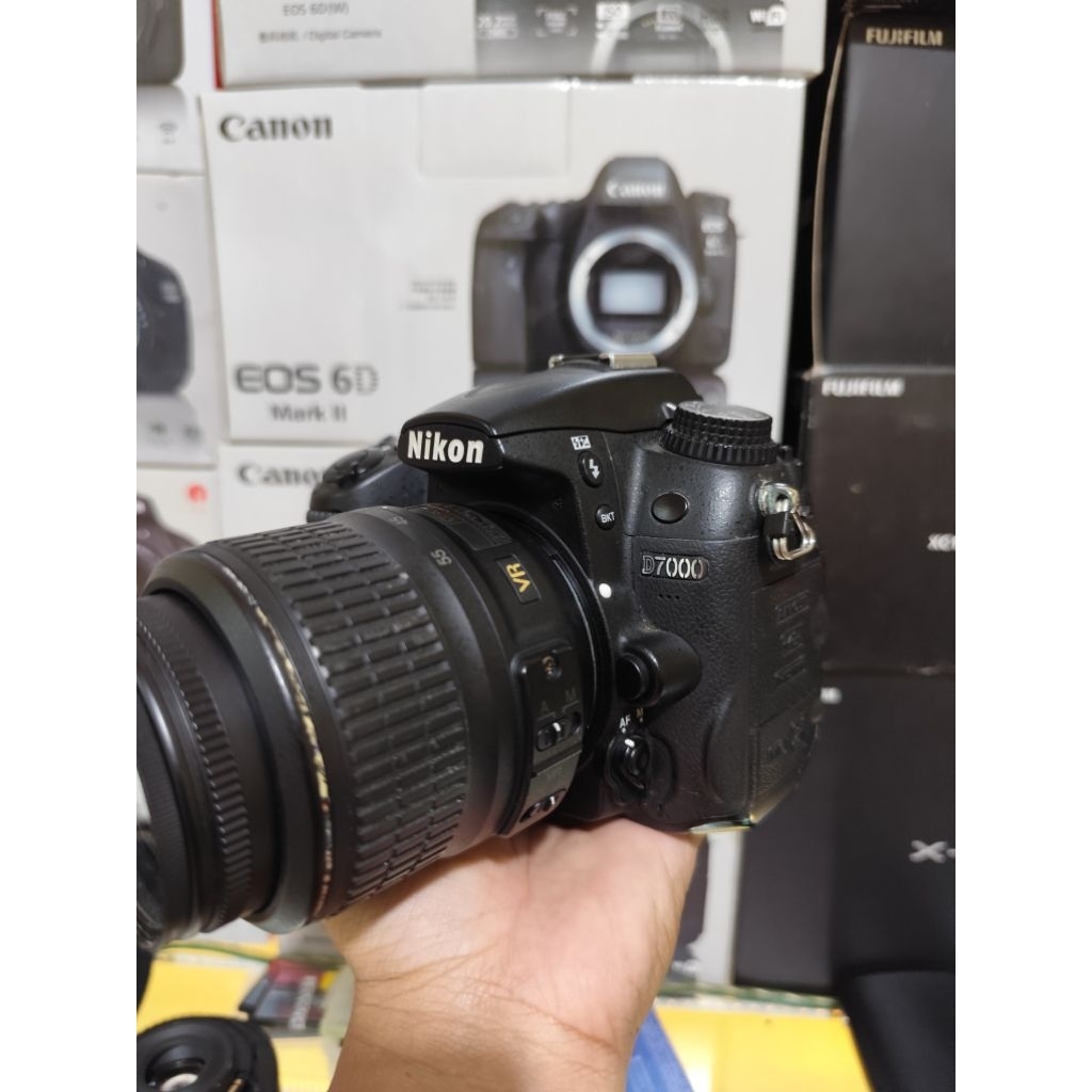 KAMERA NIKON D7000