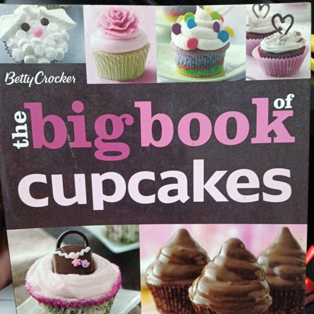Buku resep baking cupcakes