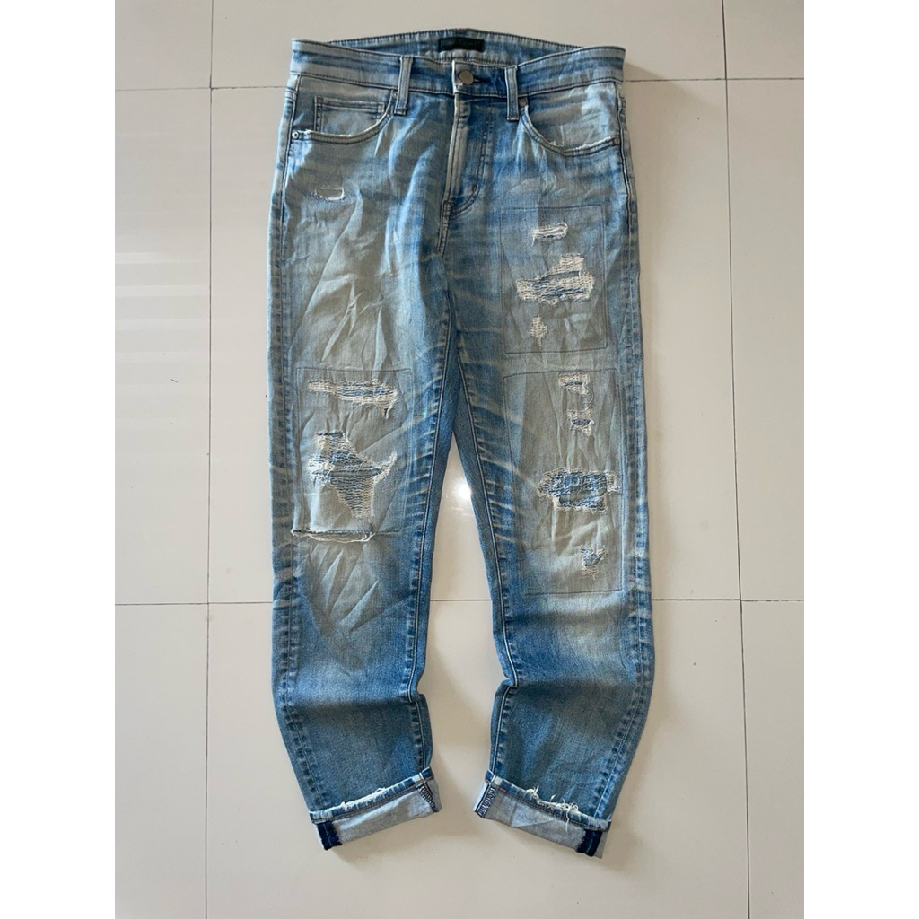 CELANA UNIQLO SELVED