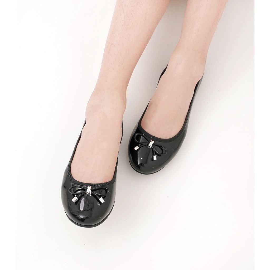 PRELOVED ~ PORTO LADY FLATSHOES KARET WANITA