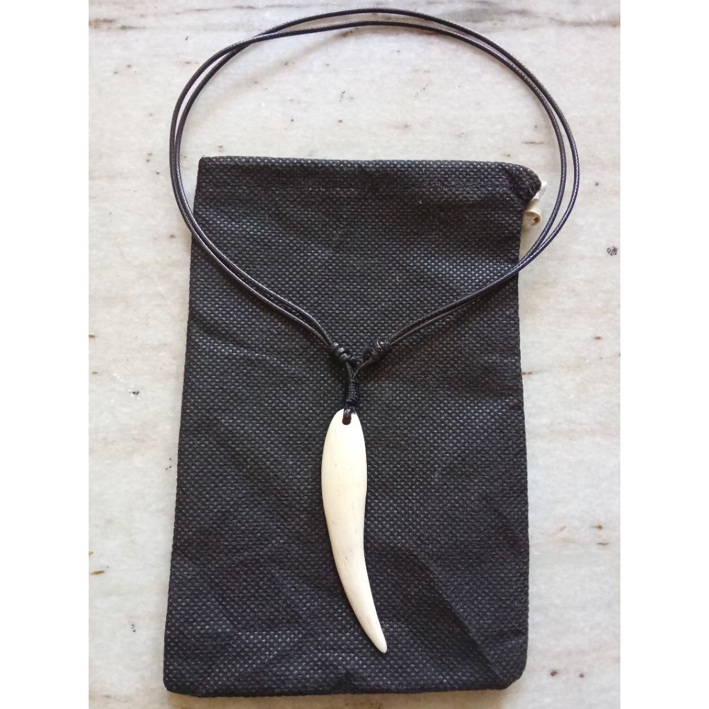 Kalung Tali Liontin GG model Taring accRomo999