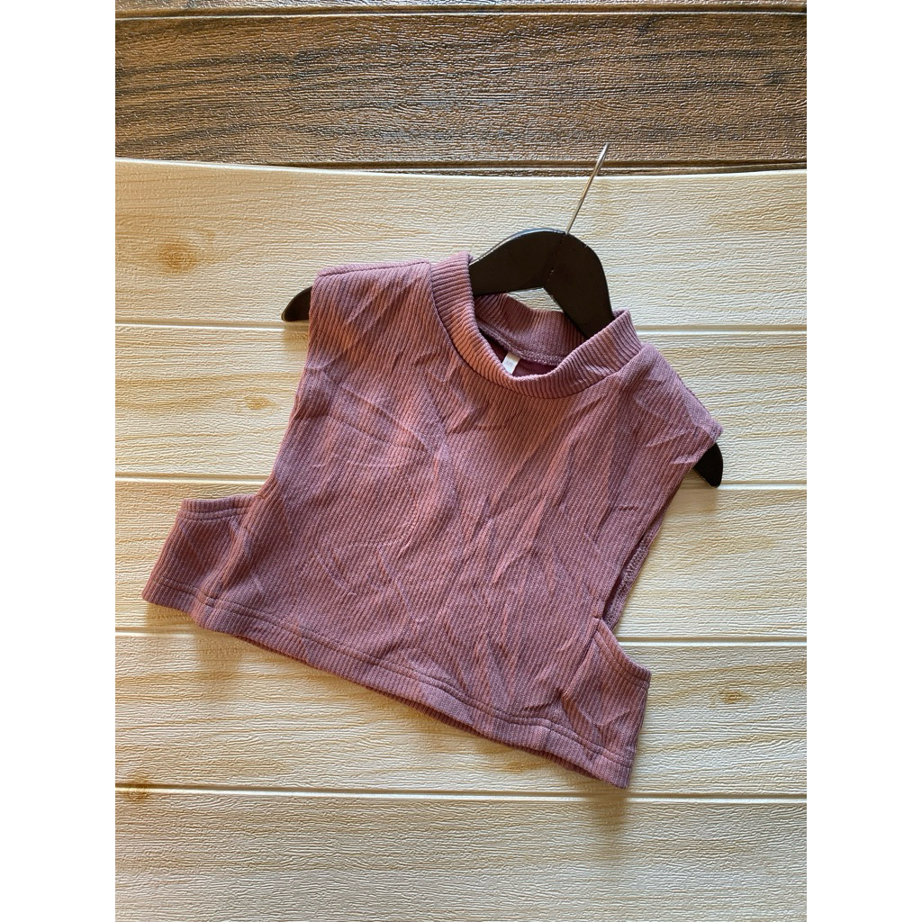 oiter vest rompi rajut lidi kutung ungu mauve anak remaja branded GU size 120 6T 7T