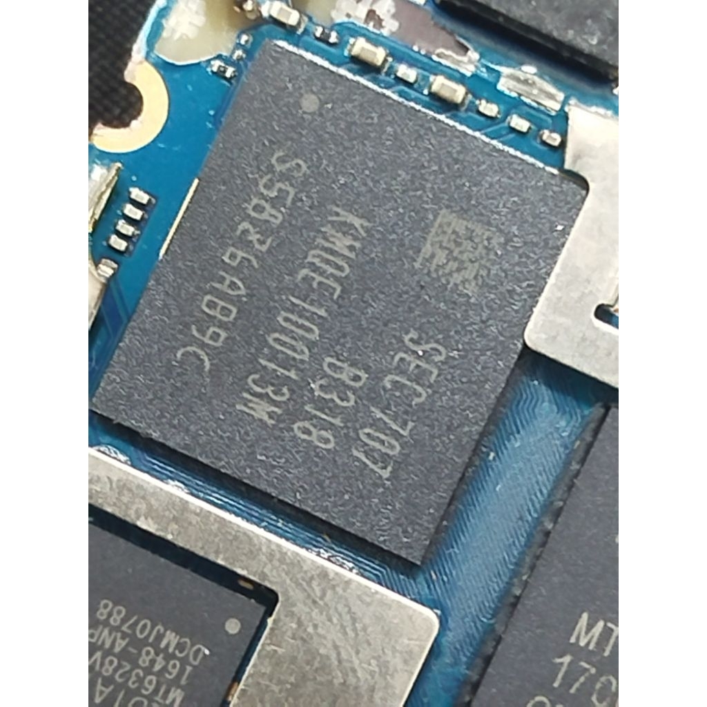 IC eMMC KMQE 2/16