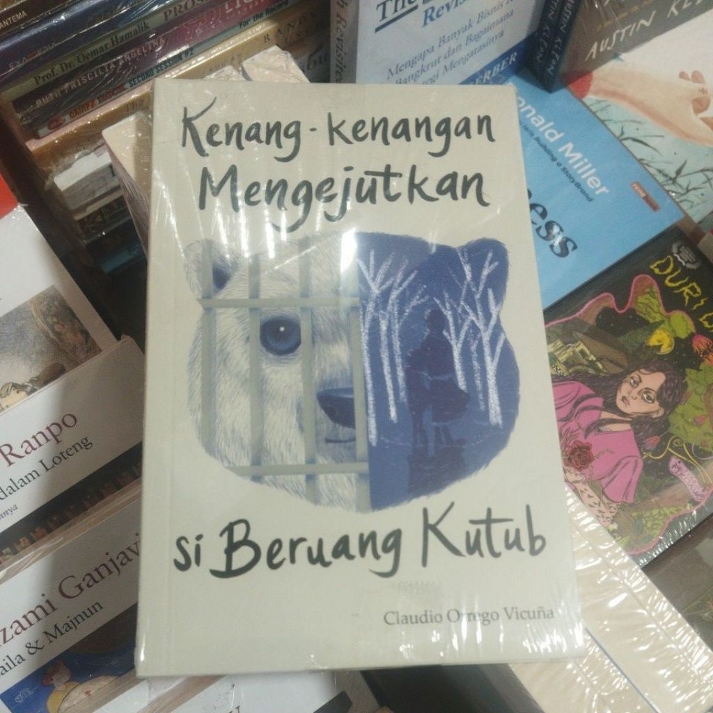 "Original Marjin Kiri" Kenang - Kenangan Mengejutkan Si Beruang Kutub By Claudio Orrego Vicuna
