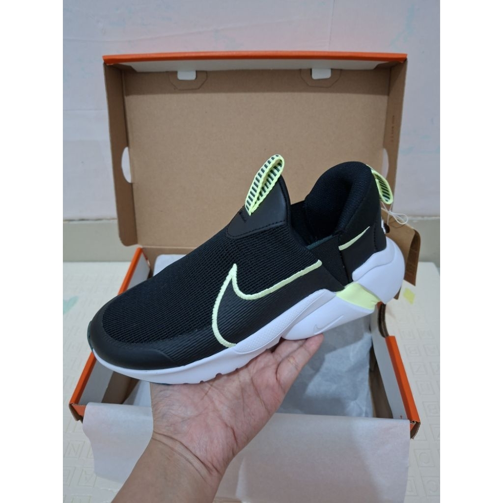 Nike flex plus kids