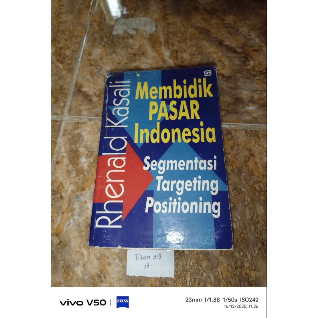 Buku Membidik pasar Indonesia segmentasi targeting positioning