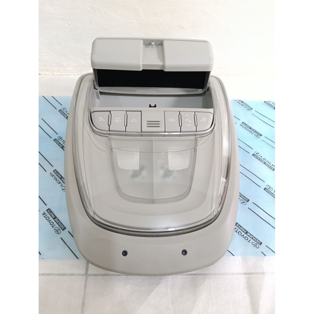 LAMPU PLAFON TOYOTA INNOVA REBORN TIPE V DAN INNOVA VENTURER ORIGINAL