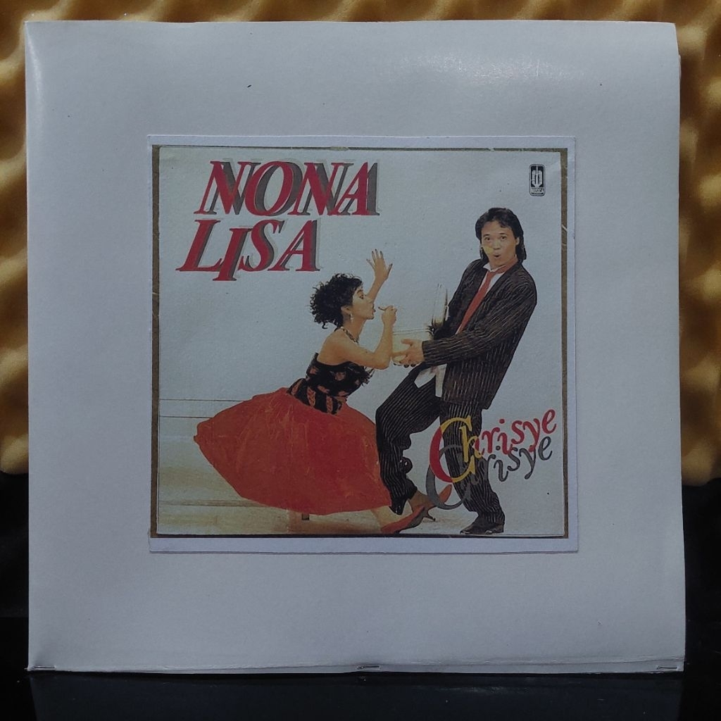 Vinyl Piringan Hitam Chrisye - Nona Lisa