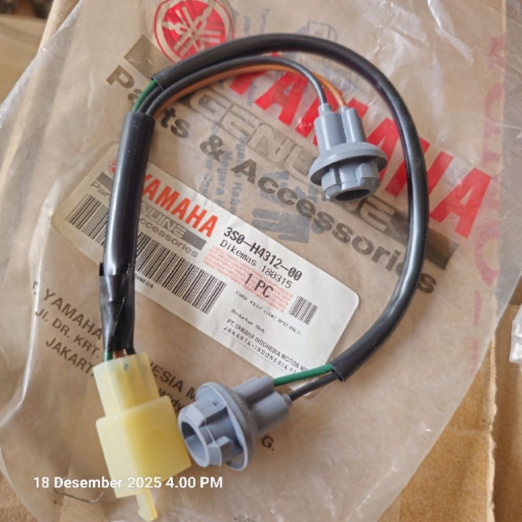 Socket reting depan yamaha Vega R New. 3S0-H4312-00