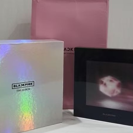 Preloved Merch BlackPink - Lightstick Album Blackpink