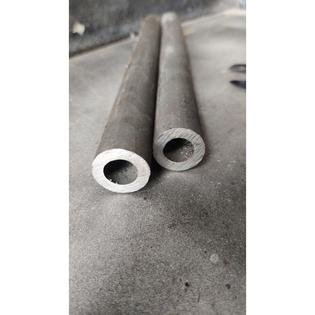 Pipa Besi Seamless Od 26 mm Id 15 mm Panjang 30 cm